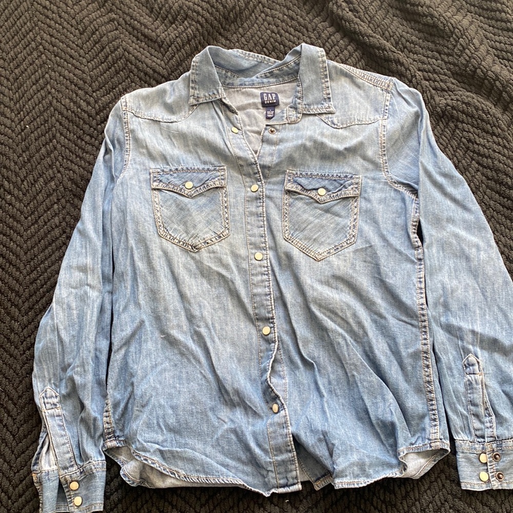 Gap denim button up